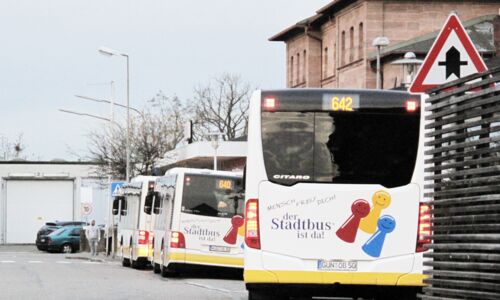 Busbahhof Gunzenhausen mt Stadtbussen